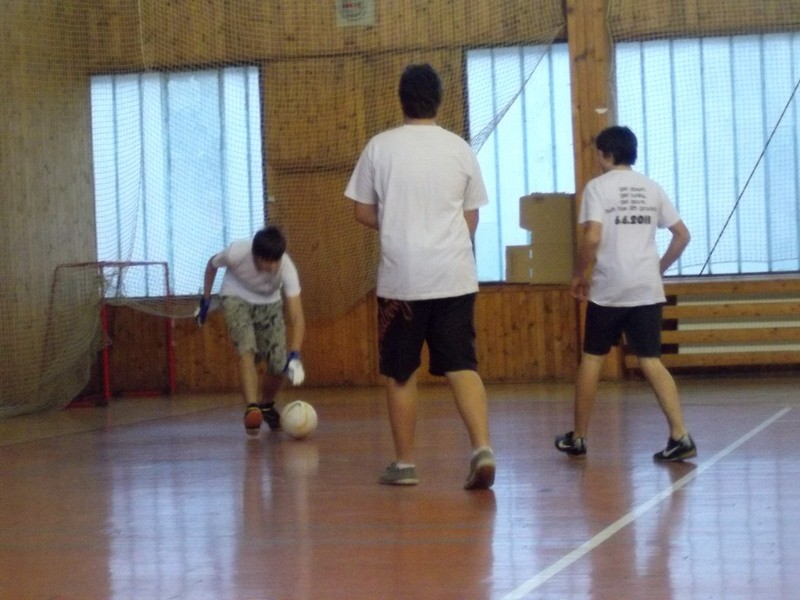 Školní turnaj ve fotbale v hale BIOS dne 17.1.2012